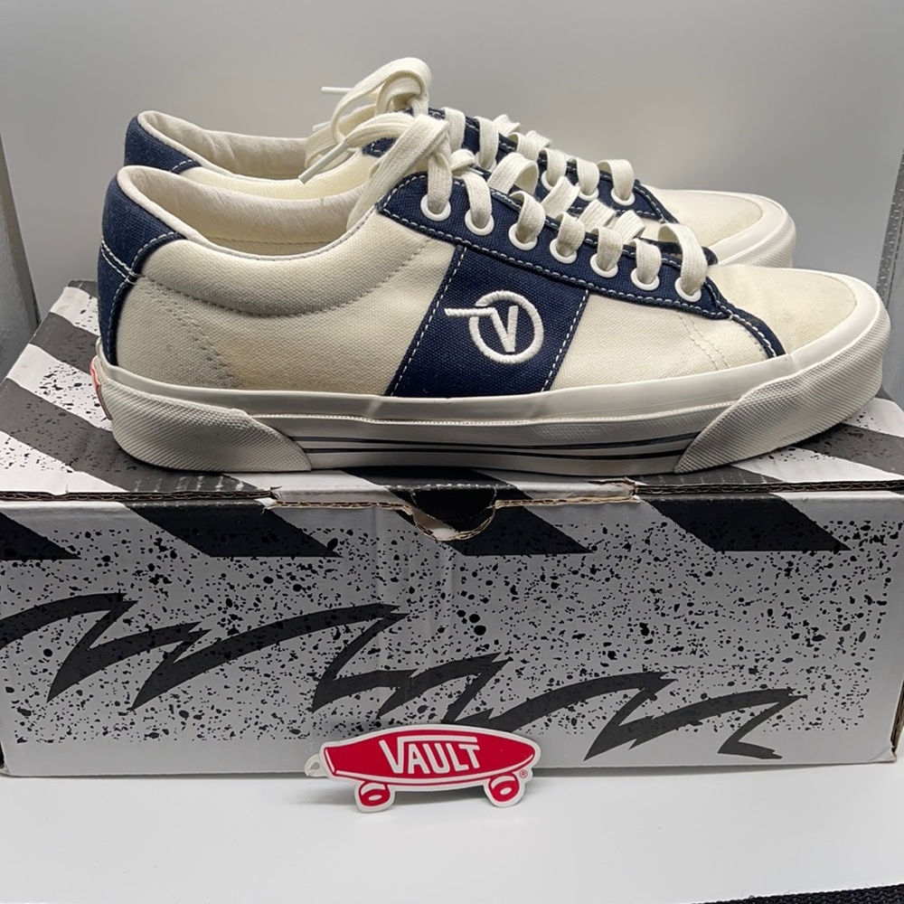 Vans from The Vault. Size 10, Navy Blue and White.
